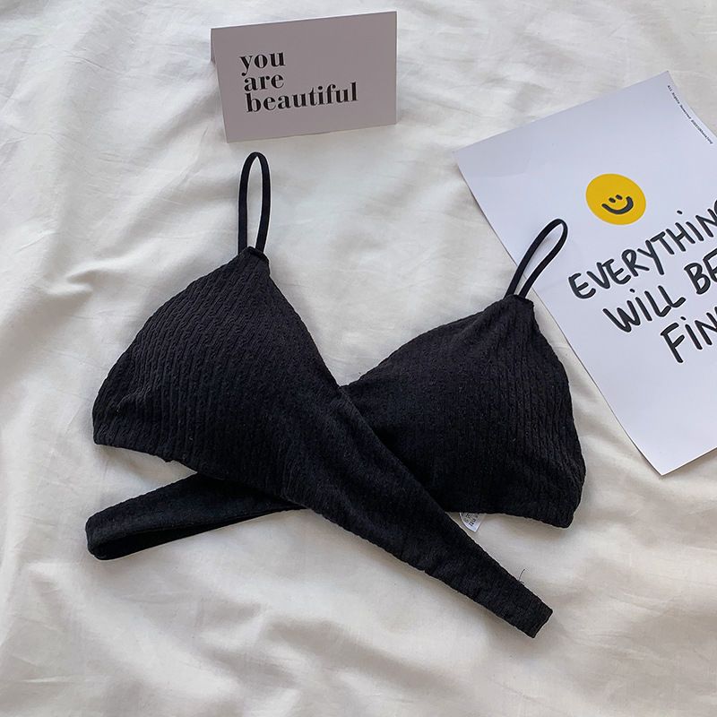Flex Fit Ribbed Crossover Bralette – Style Meets Effortless Comfort