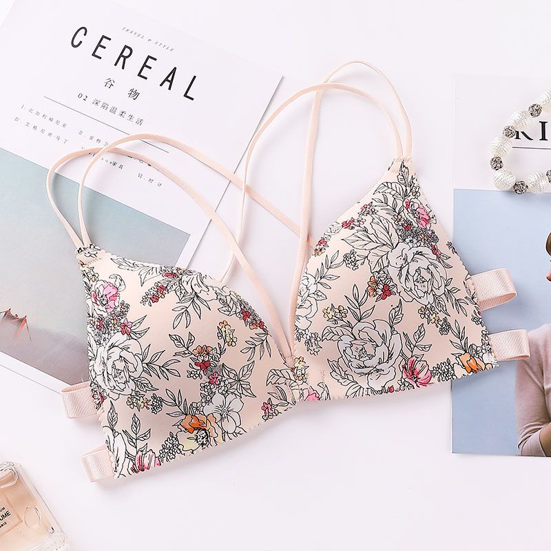 Floral Triangle Bra – Lightweight Comfort and Soft Lift
