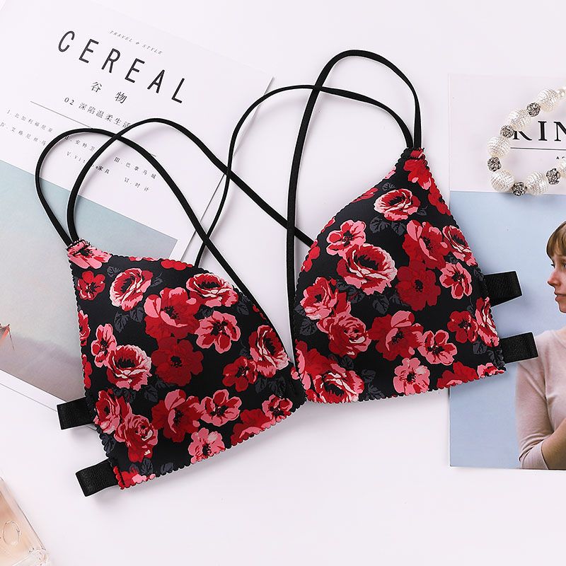 Floral Triangle Bra – Lightweight Comfort and Soft Lift