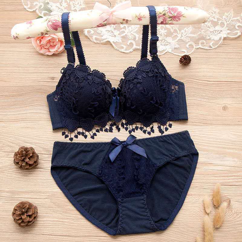 Blossom Lace Floral Bra & Panty Set – Elegant Lace Charm