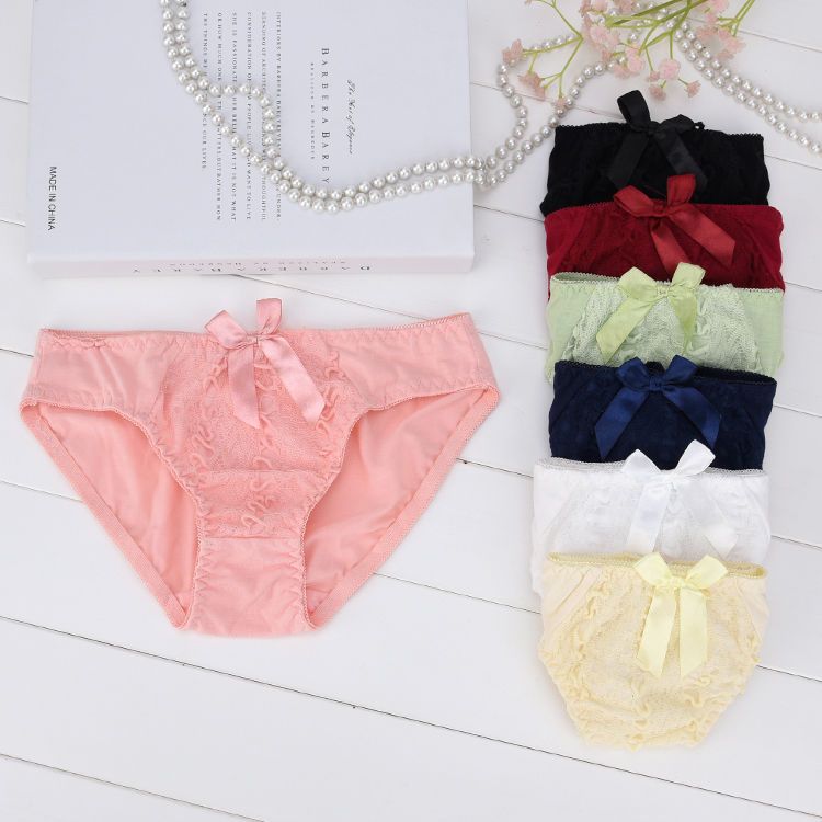 Blossom Lace Floral Bra & Panty Set – Elegant Lace Charm