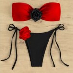 Floral Contrast Bikini Set – Elegant and Eye-Catching
