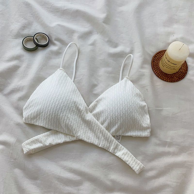 Flex Fit Ribbed Crossover Bralette – Style Meets Effortless Comfort