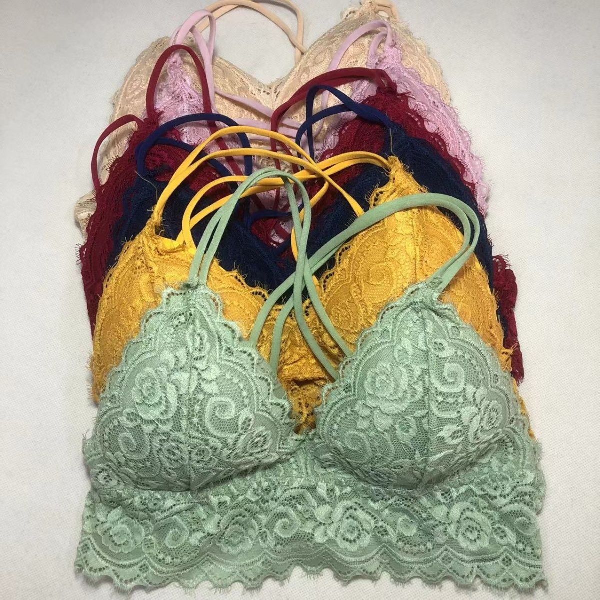 Elegant Lace Bralette – Soft, Stylish, and All-Day Comfortable