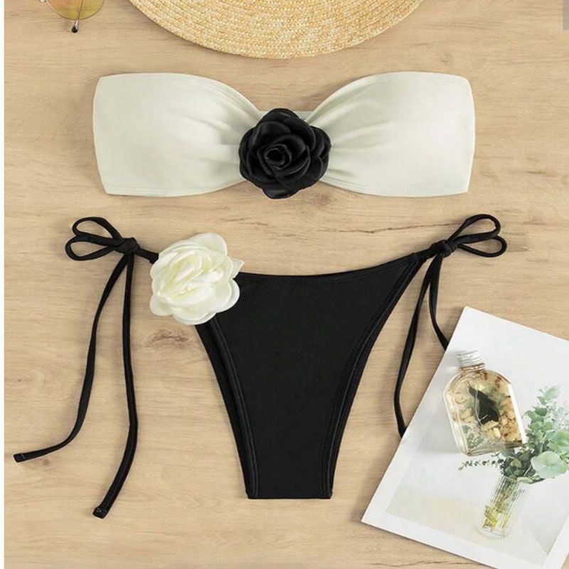 Floral Contrast Bikini Set – Elegant and Eye-Catching