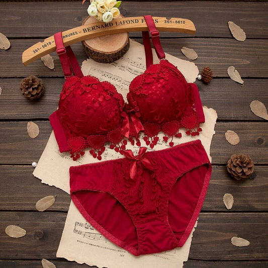 Blossom Lace Floral Bra & Panty Set – Elegant Lace Charm
