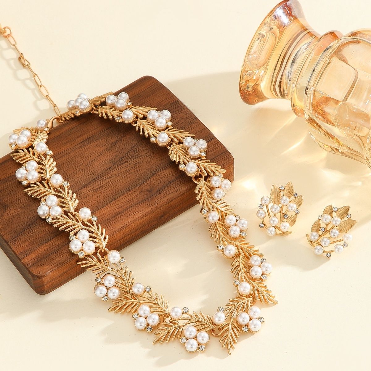 Leaf & Pearl Jewelry Set