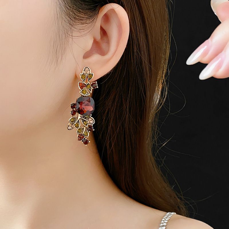 Regal Gemstone Jewelry Set