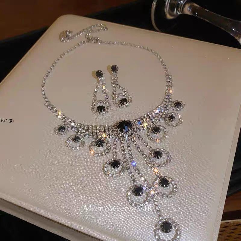 Midnight Waterfall Cascade Set