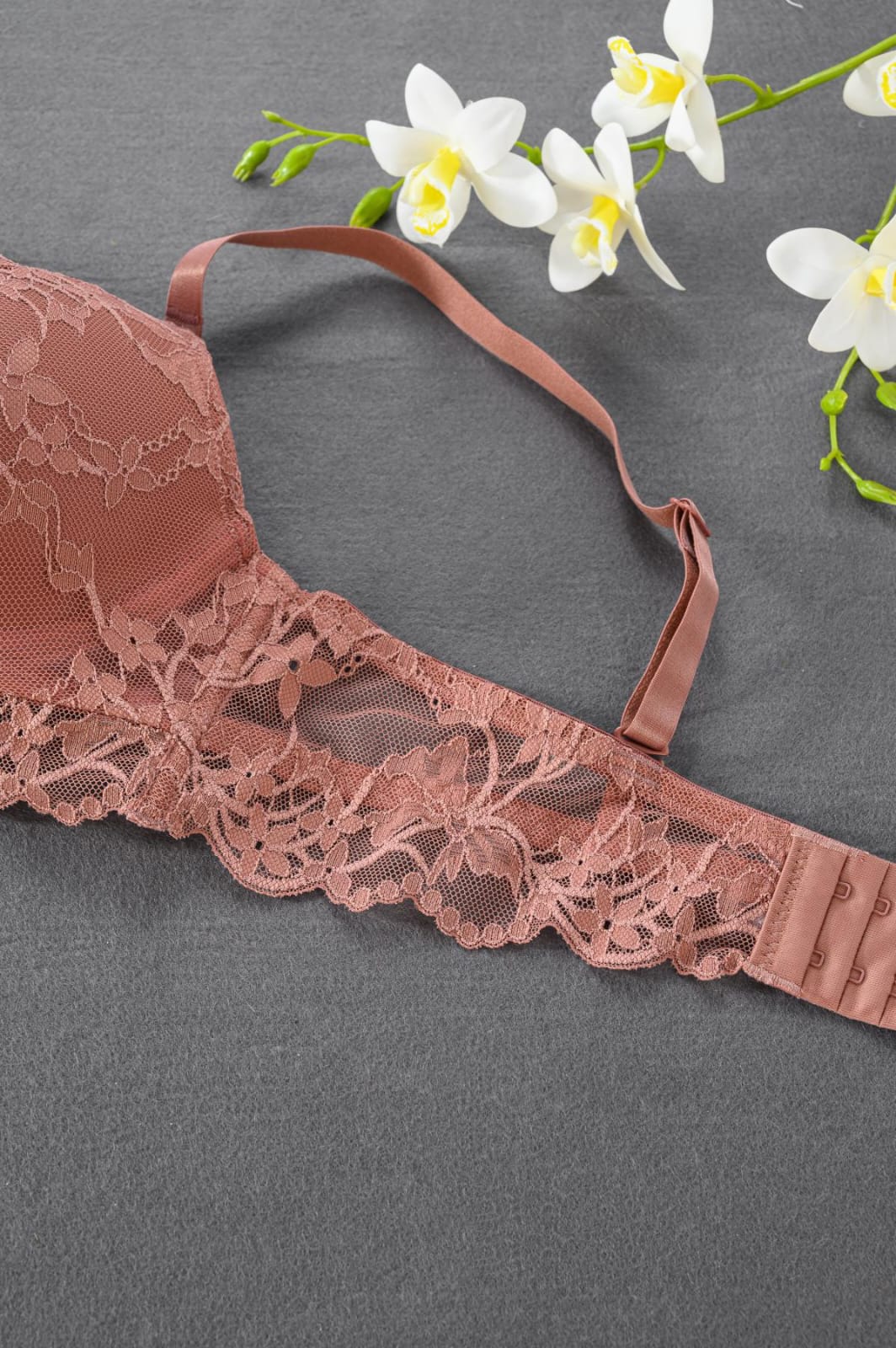 Elegant Lace Bra &amp; Panty Set – Sophisticated, Feminine, and All-Day Comfortable