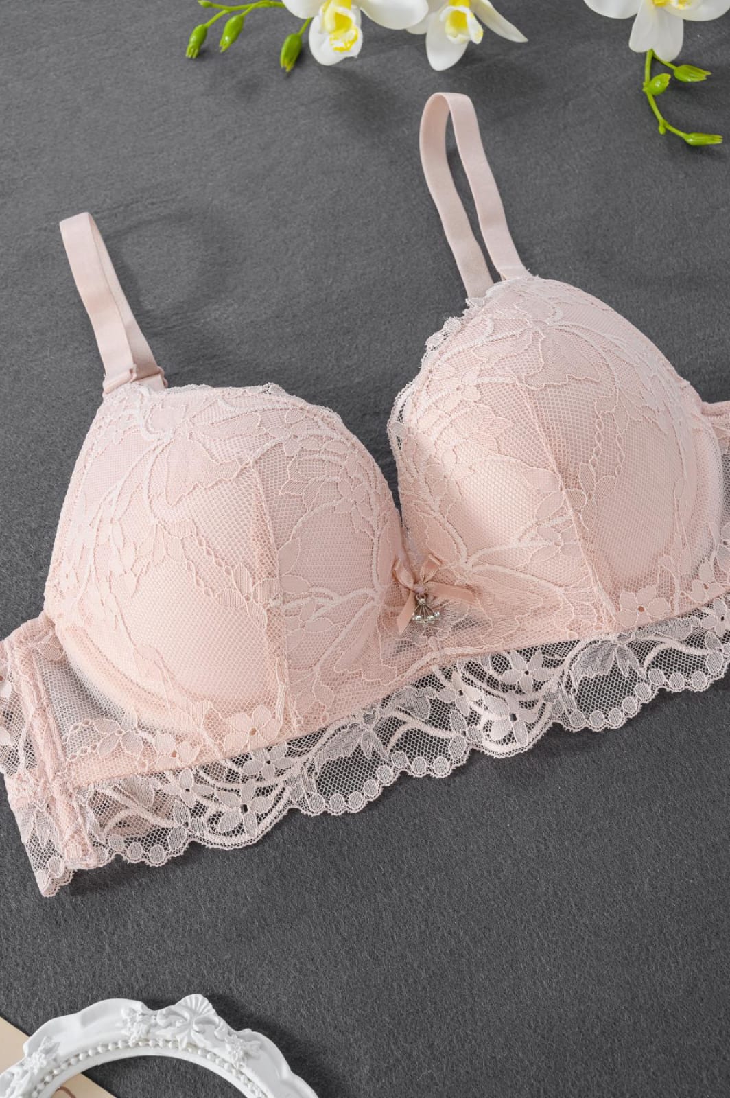 Elegant Lace Bra &amp; Panty Set – Sophisticated, Feminine, and All-Day Comfortable